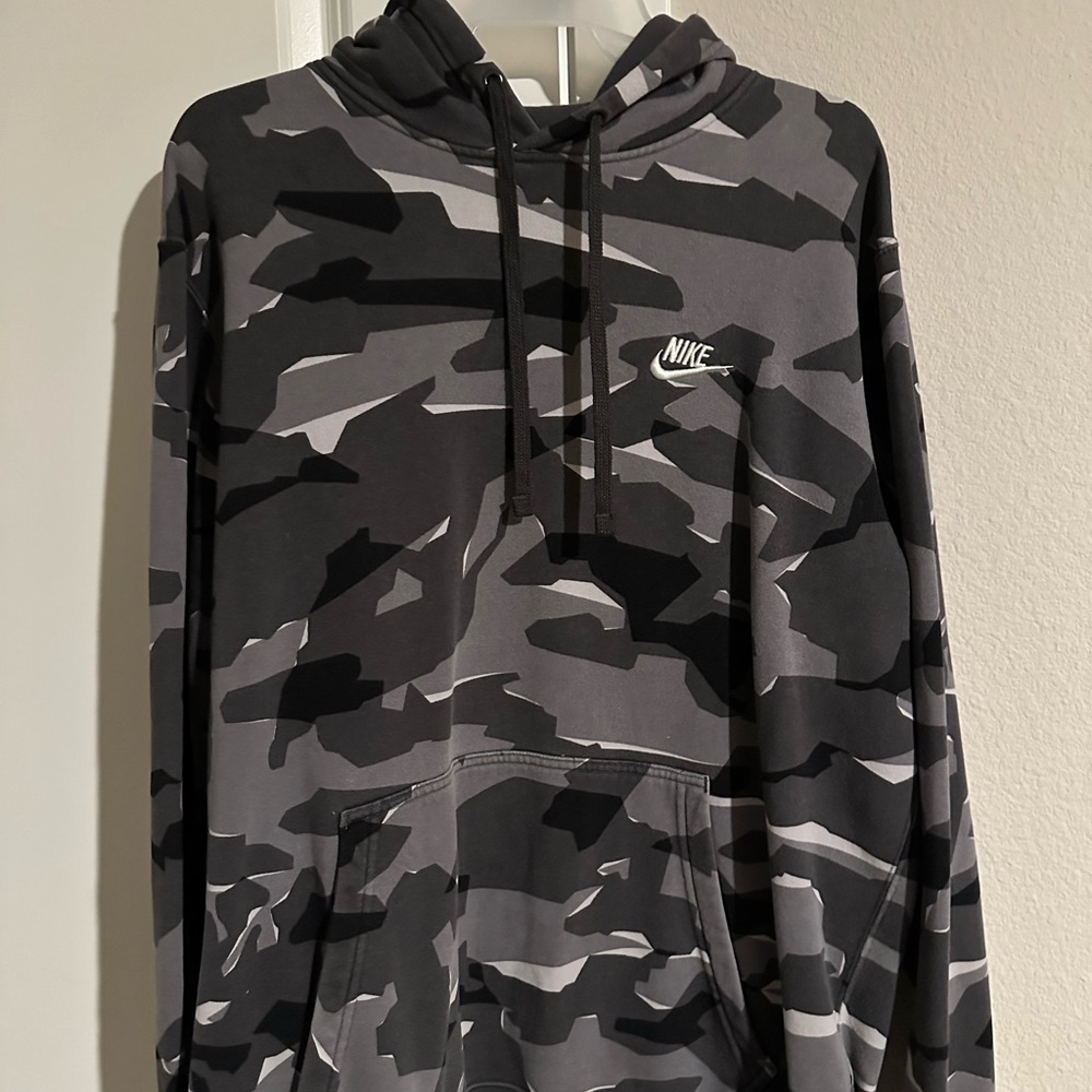 Men’s Nike Camo Sweatshirt